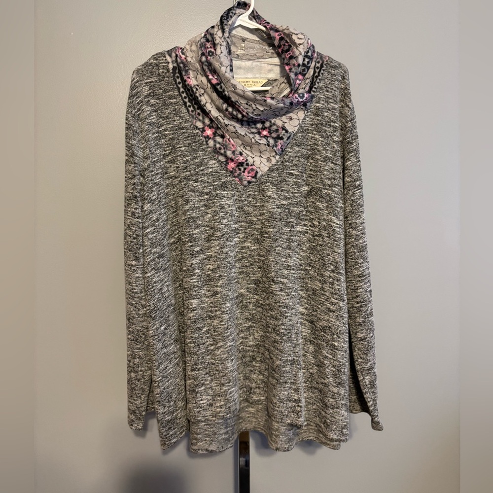 Alchemy Thread Womens Size XL Lace Cowl‎ Neck tunic long sleeve gray Nwt